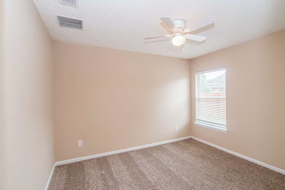 Building Photo - 1691 Northglen Cir