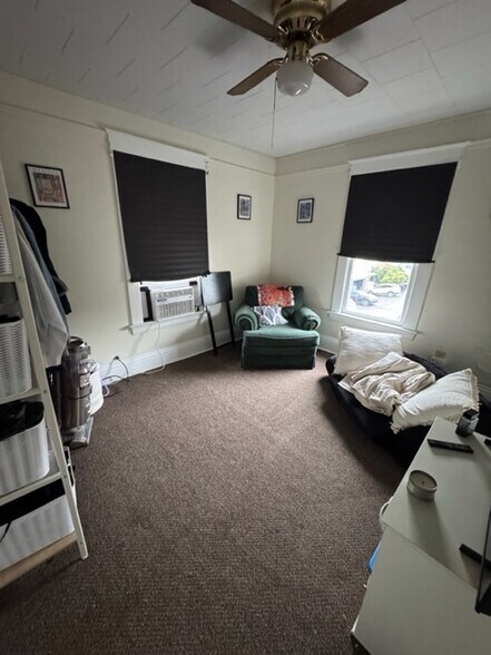 Building Photo - 101 5th St