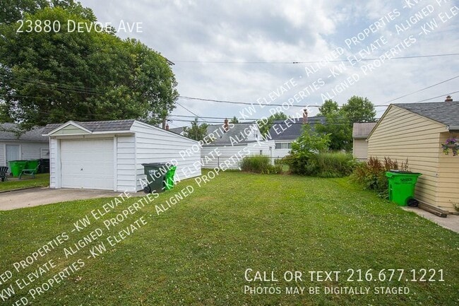 Building Photo - 23880 Devoe Ave