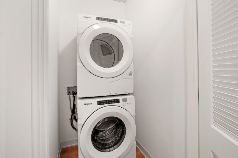 Building Photo - 254 W Polk St