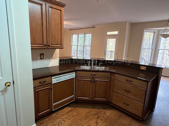 Building Photo - 7115 Red Fox Ln
