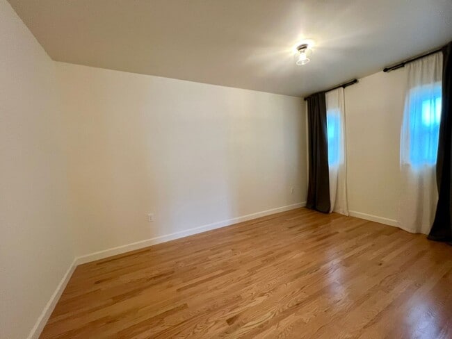 Building Photo - Private and Stylish One-Bedroom, Available...