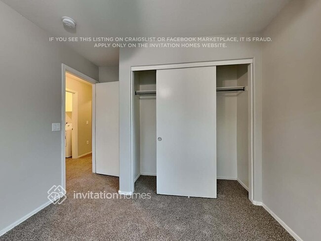 Building Photo - 3933 W Irwin Ave