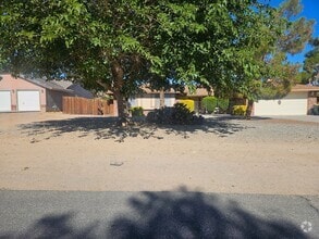 Building Photo - 4 BEDROOM APPLE VALLEY HOME