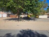 Building Photo - 4 BEDROOM APPLE VALLEY HOME