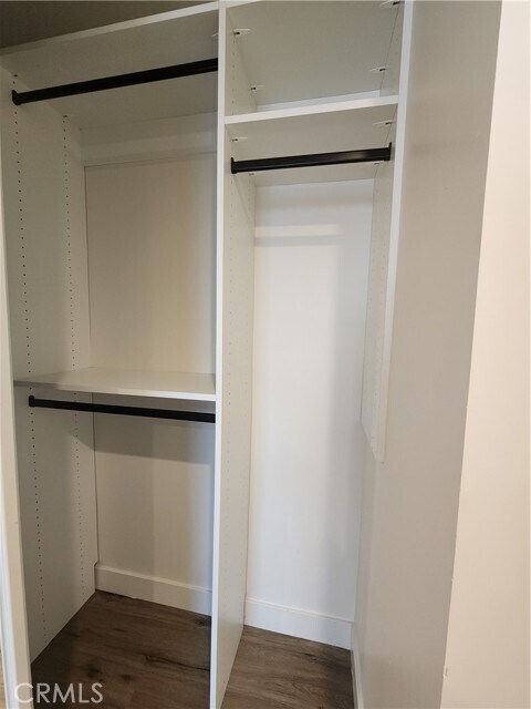 Building Photo - 120 S Francisca Ave