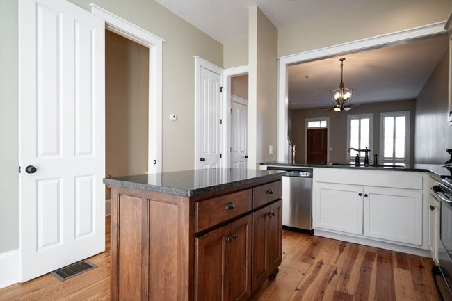 Building Photo - 83 Charter Oak Dr