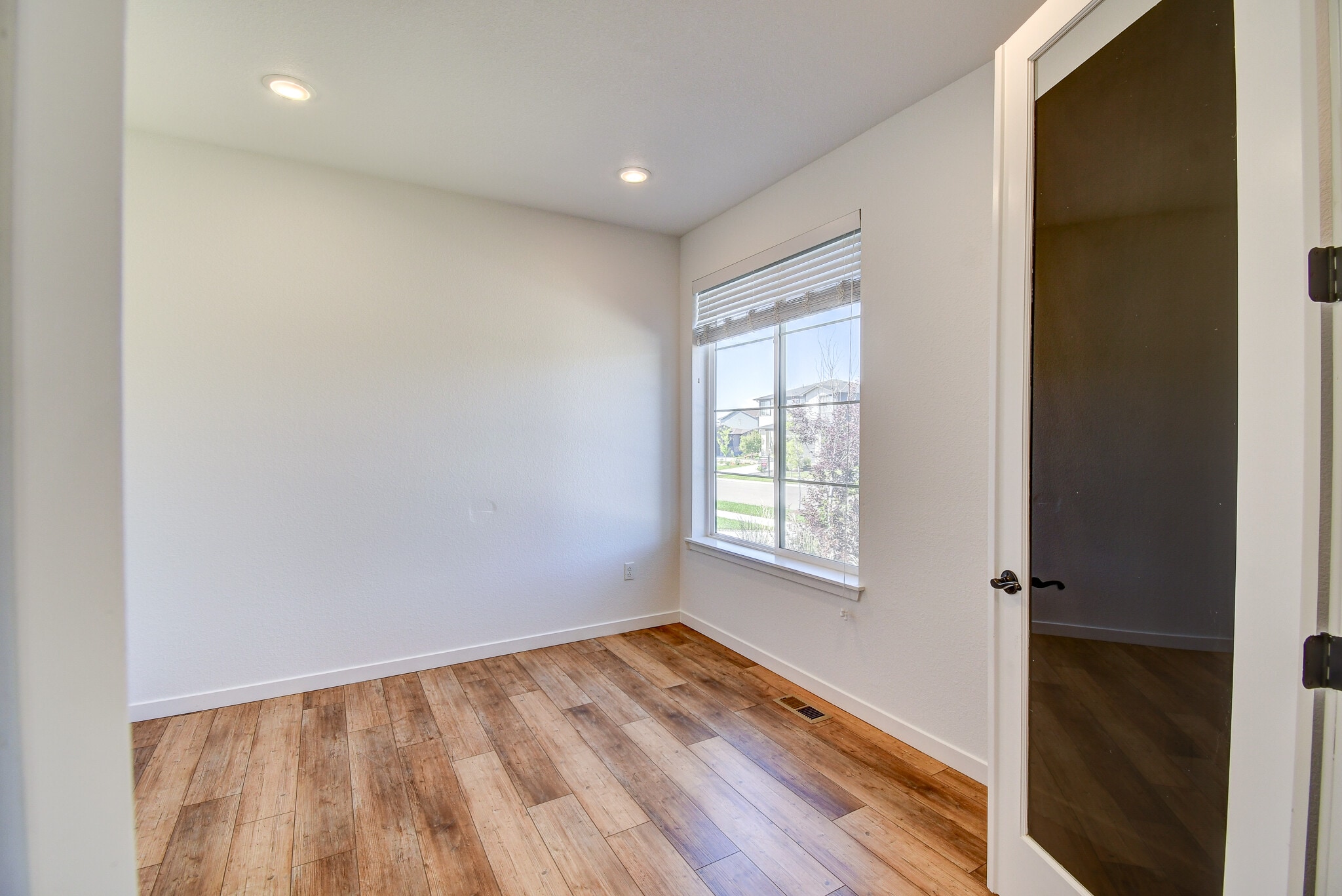 Building Photo - 3846 N Catawba Way
