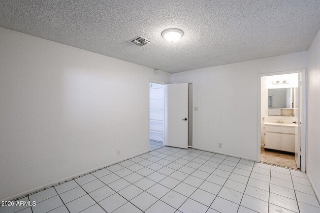 Building Photo - 9001 W Elm St