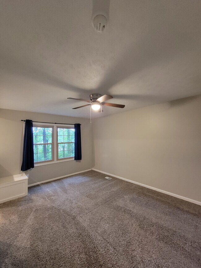 Building Photo - 268 Waxhaw Dr