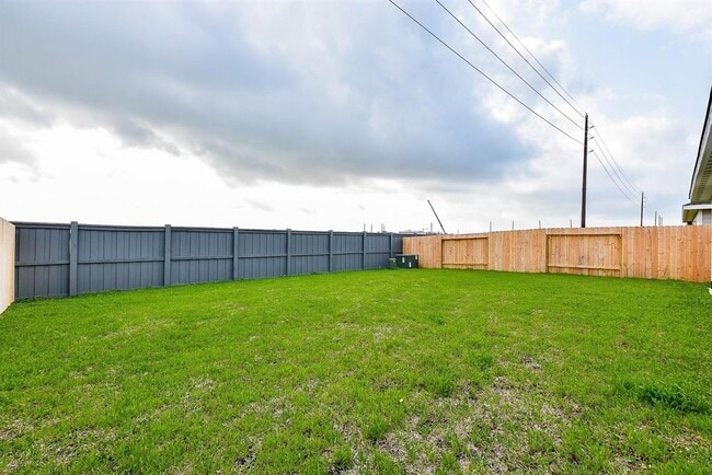 Building Photo - 7503 Fierce Friesian Ln