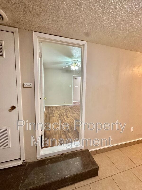 Building Photo - 2701 Raney St