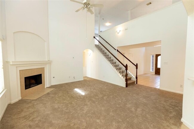 Building Photo - 8218 Rushing Stream Ct