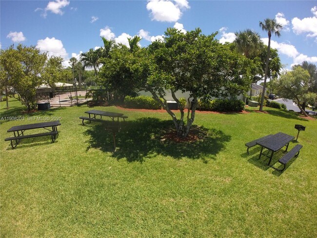 Building Photo - 12322 SW 148th Terrace