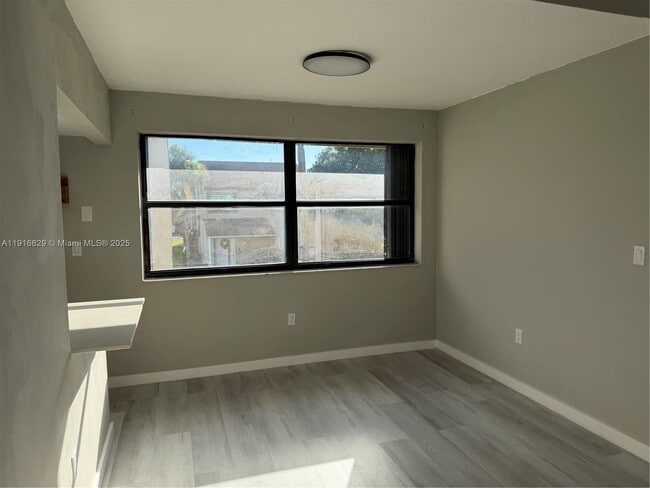 Building Photo - 10020 NW 9th St Cir