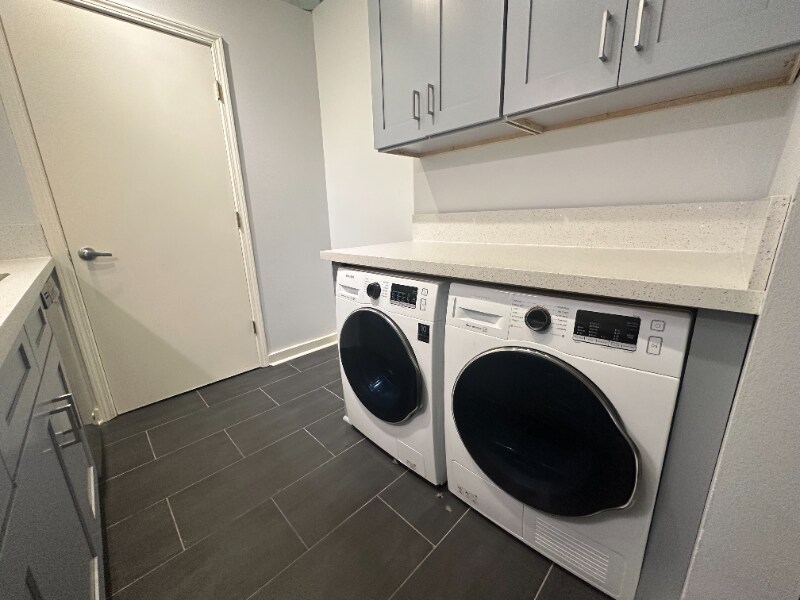 Building Photo - 1401 Scott St