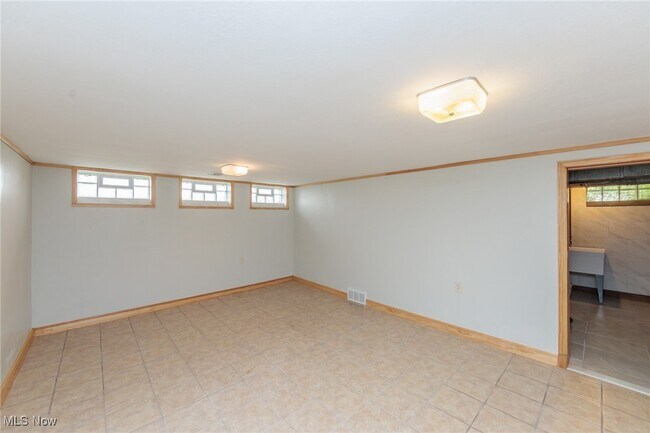 Building Photo - 2207 Campus Rd