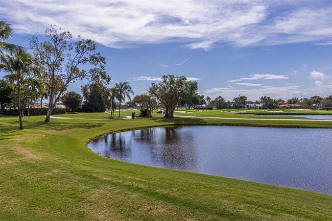 Building Photo - 2500 NE 48th Ln