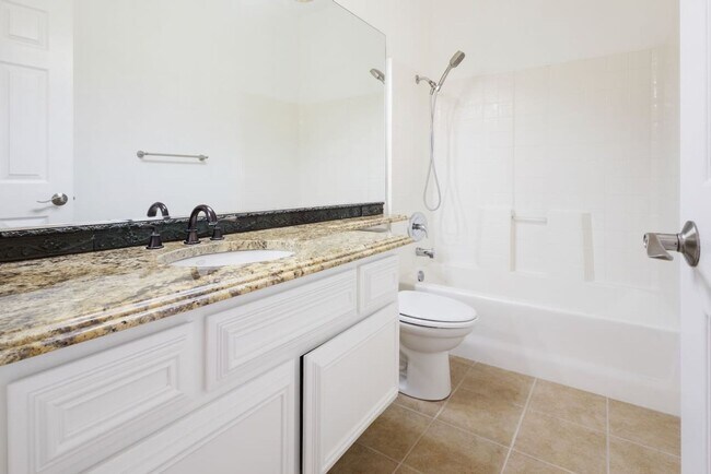 Building Photo - Spacious Laguna Niguel 3 Bed 2 Bath Condo Near Dana Point Harbor
