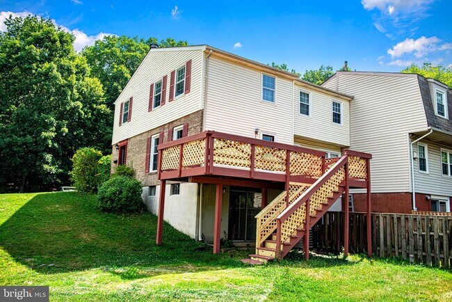 Building Photo - 15 Burnsway Ct