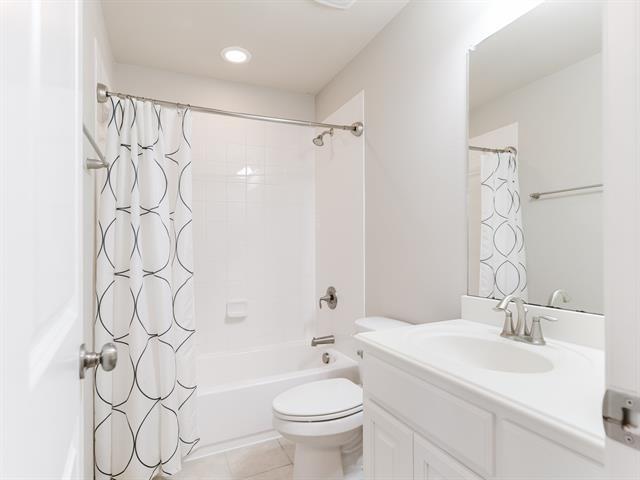 Building Photo - 10901 Capri Dr