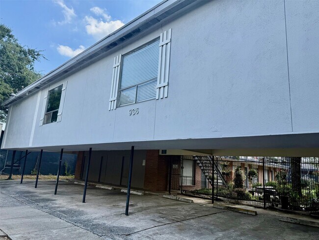 Building Photo - 936 Heights Blvd