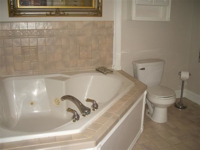 Building Photo - 604 12th Ave