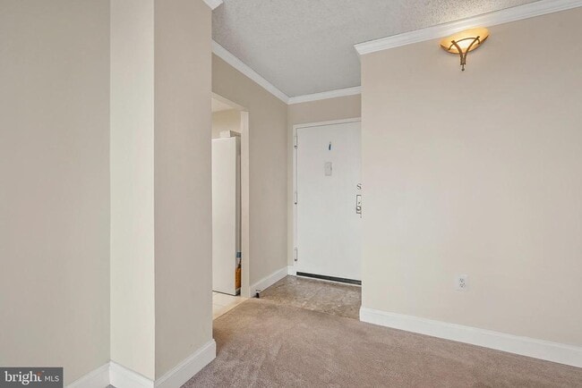 Building Photo - 1225 Martha Custis Dr