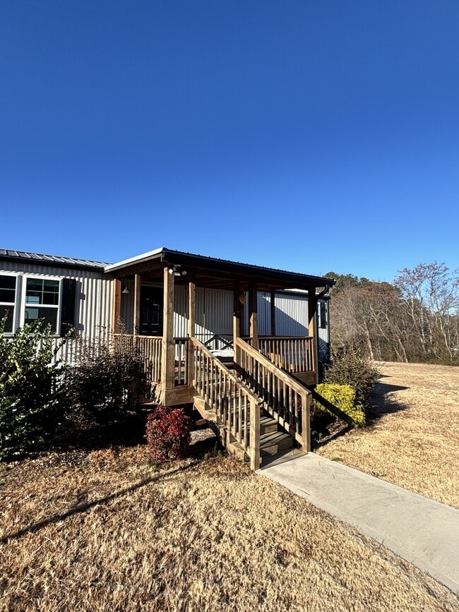 Building Photo - 828 Woodall Dairy Rd