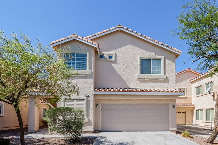 Primary Photo - 8853 Red Fox Dr