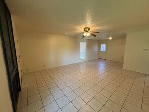 Building Photo - 8207 Bayou Fountain Ave