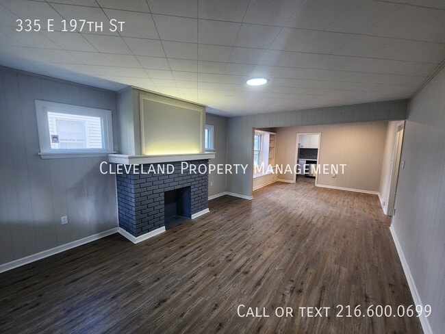 Building Photo - 335 E 197th St