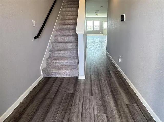 Building Photo - 1902 Chapel Hl Rd