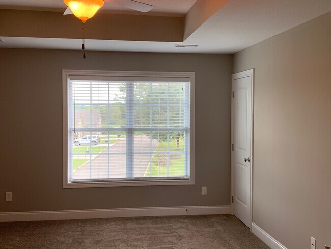 Building Photo - 3414 Pond Run Way