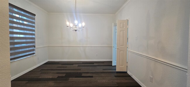 Building Photo - 818 Green Pond Dr