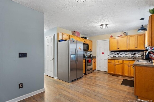Building Photo - 717 Lenoir Dr