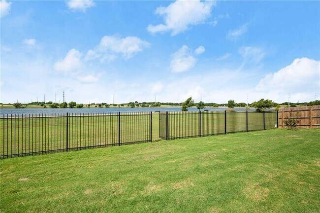 Building Photo - 17621 Silent Harbor Loop