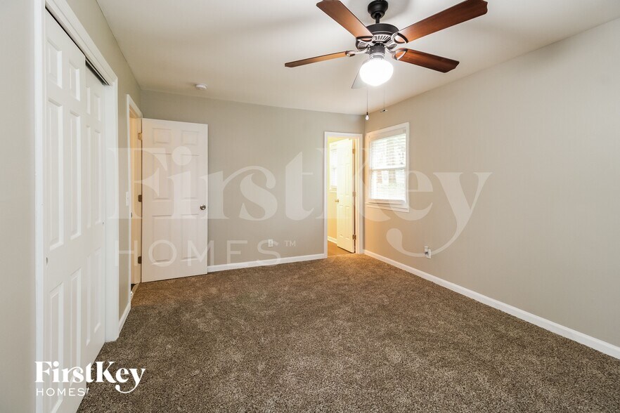 Building Photo - 1483 Fieldmount Rd