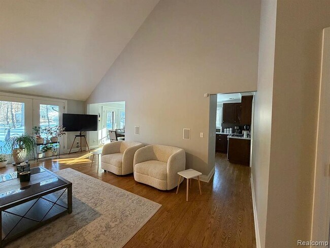 Building Photo - 4495 Maybee Rd