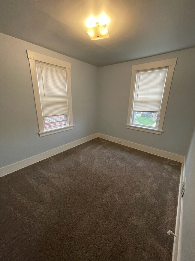 Building Photo - 1451 Tolma Ave