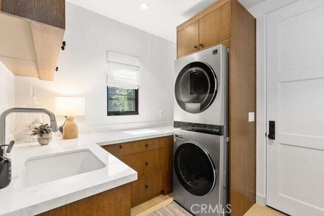 Building Photo - 24032 Paseo Del Campo