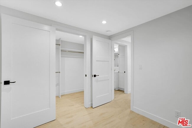 Building Photo - 245 21st St