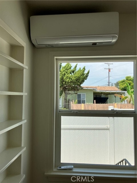 Building Photo - 4458 Linden Ave