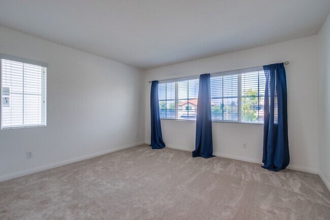 Building Photo - Upgraded Executive Home in Rancho Santalina