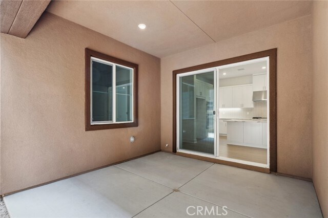 Building Photo - 126 Carmine