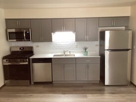 Building Photo - 9839 Ridgeland Ave