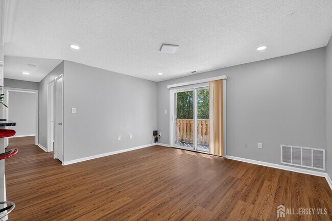 Building Photo - 5208 Ravens Crest Dr