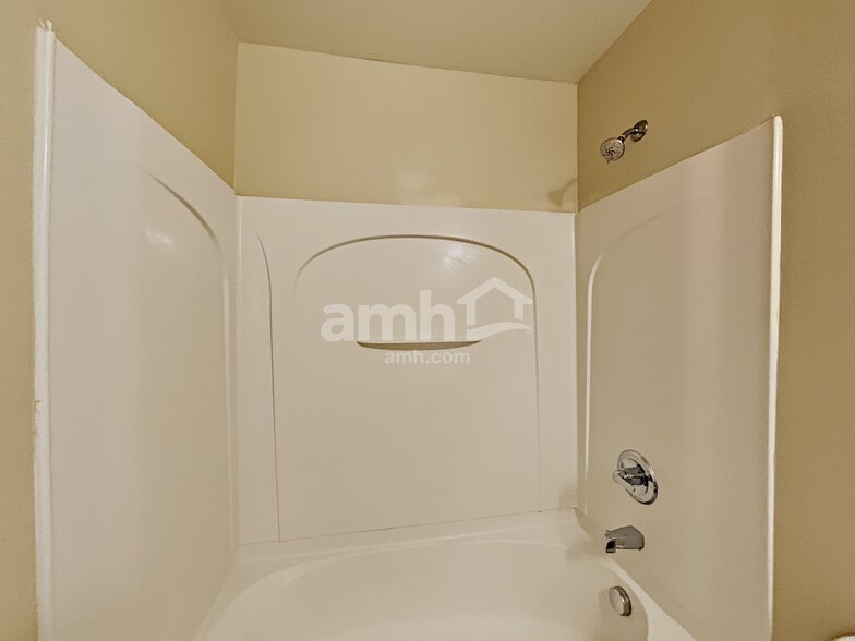 Building Photo - 10268 June Flower Dr