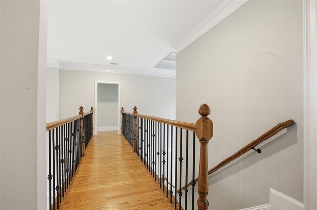 Building Photo - 845 Botanica Way