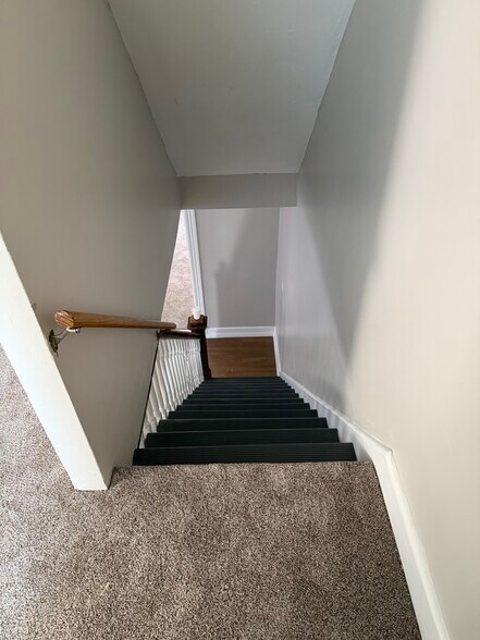 Building Photo - 71 Foster St